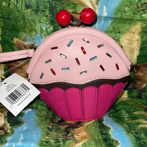 Kate spade cupcake purse - Picture 2 of 11